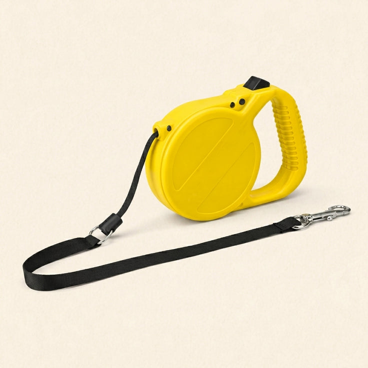 Finn Retractable Leash